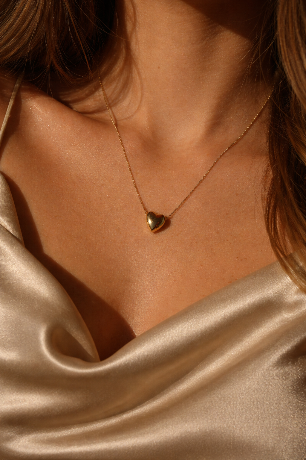Amora Pendant